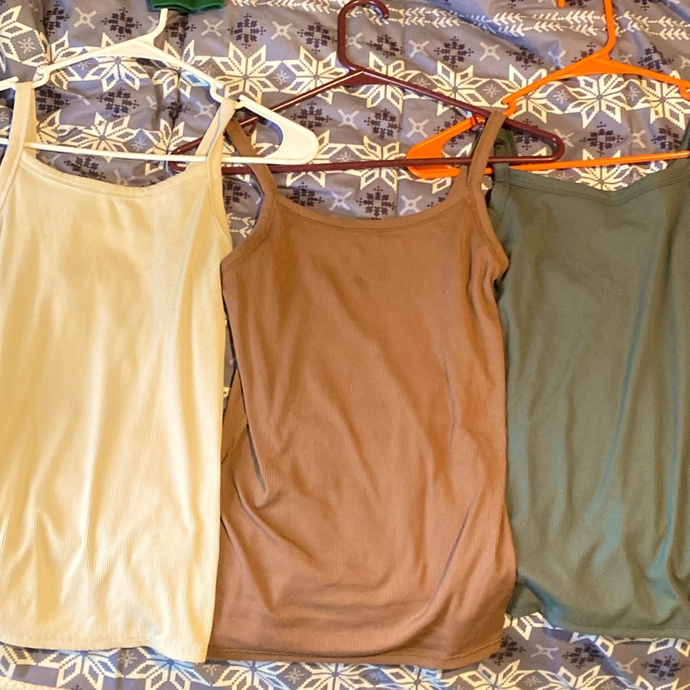 3 Crop Top deal!